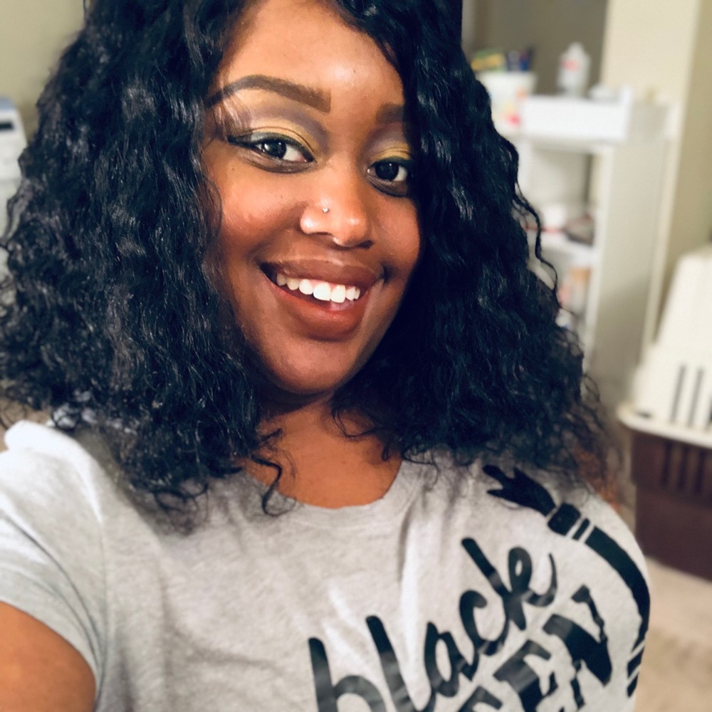 Meet your Posher, Edia